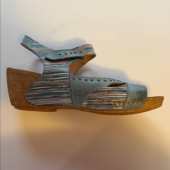 Karol’s Blue Stud Striped Leather Sandals Size 9 (40) EUC Boho Cottage-core - Picture 5 of 7